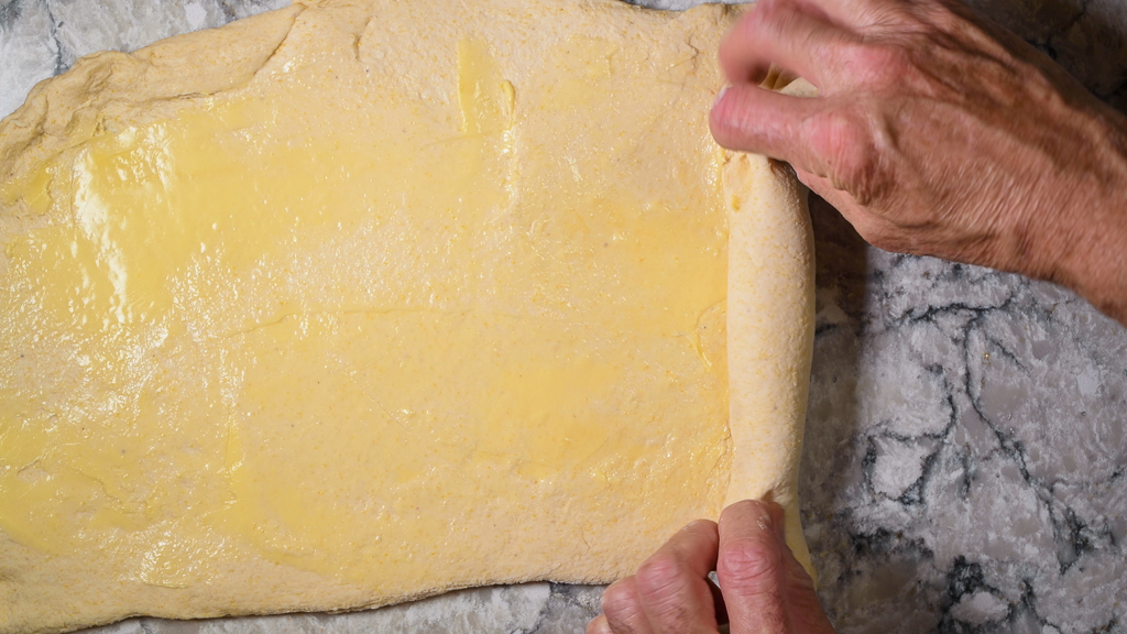 Rolling Chicago Deep Dish Pizza Dough
